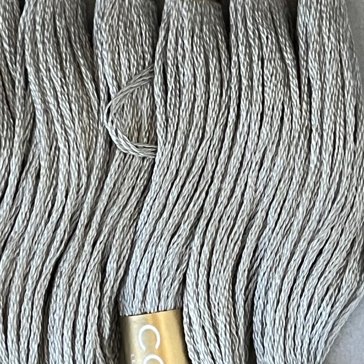 Cosmo 6-strand Floss, 890