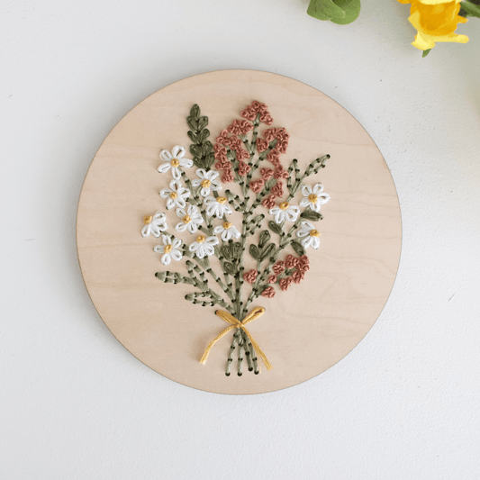 Daisy Bouquet Embroidery Stitch Disk Kit - Lucky Jonquil - Kit
