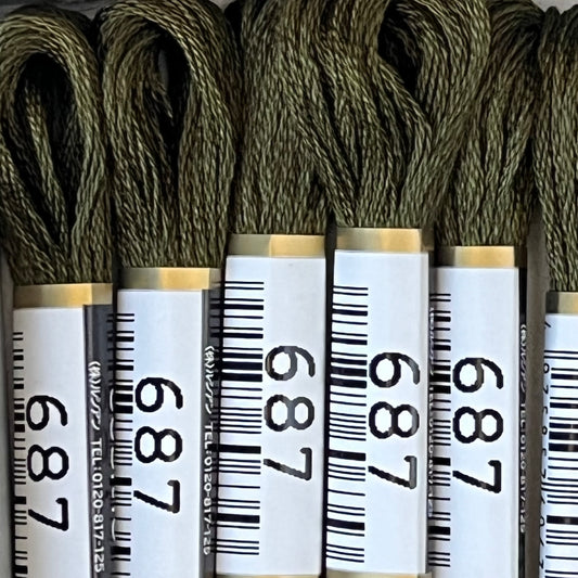 Cosmo 6-strand Floss, 687